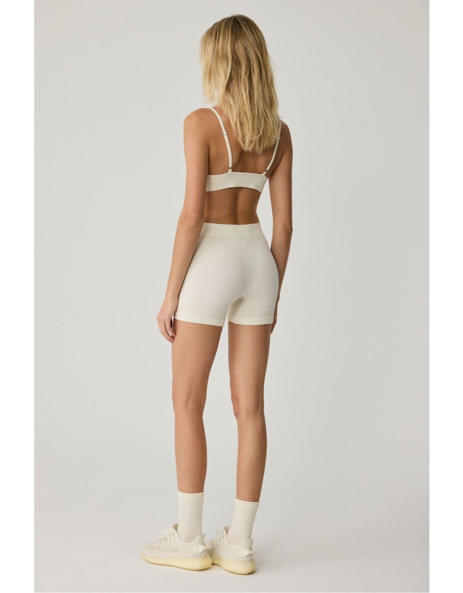 PAREDES Urban Beat Women Seamless Soft Breathable Flexible Bra-Shorts Ecru Bottom-Top Set - 6