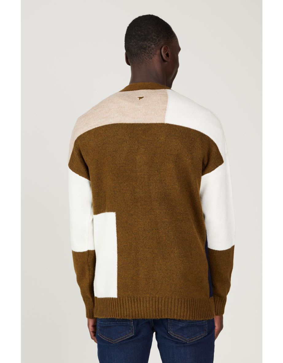 Men's Khaki-ecru Standard Fit Regular Cut V-neck Ruffled Soft Textured Knitwear Cardigan - 6