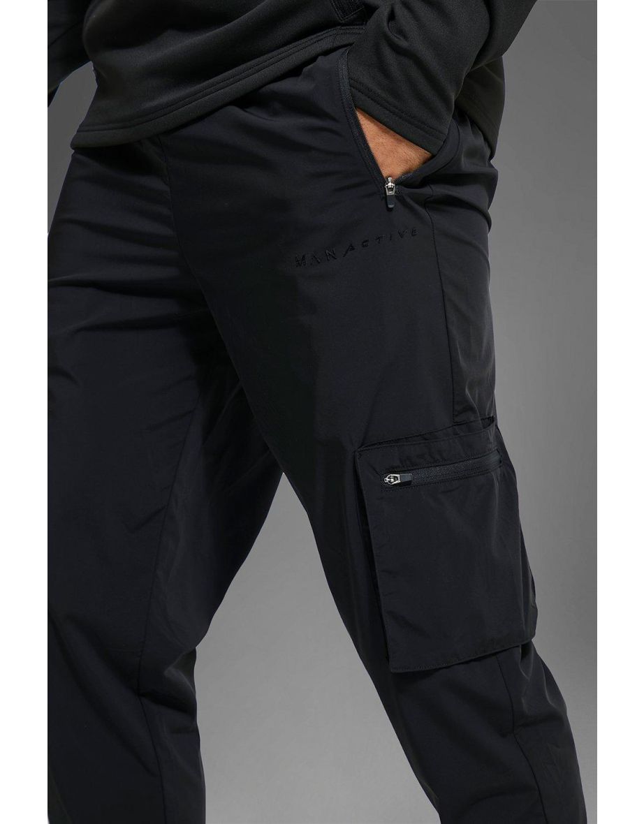 Man Active Gym Deep Rib Tech Cargo Pant - black - 2