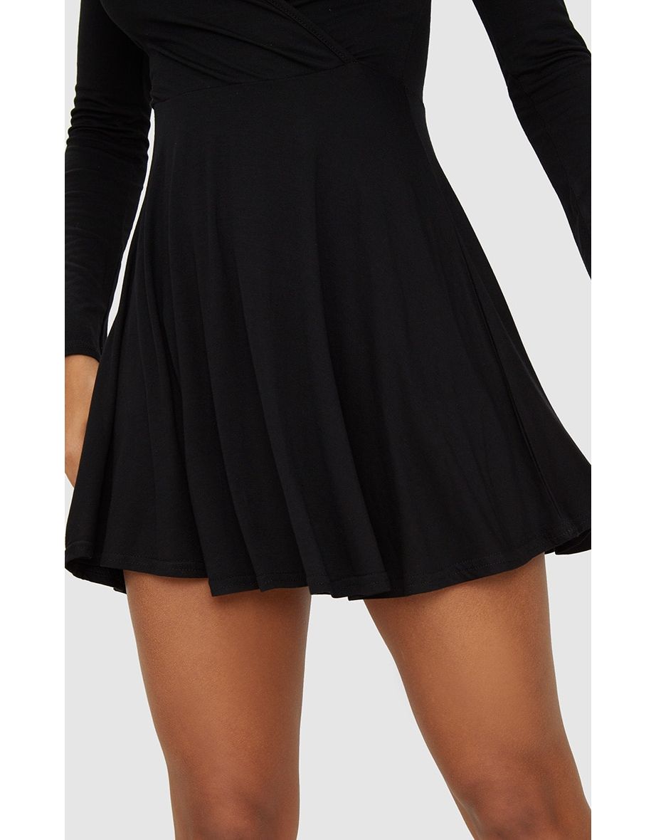 فستان جيرسي بتصميم لف وأكمام طويلة - أسود - 4