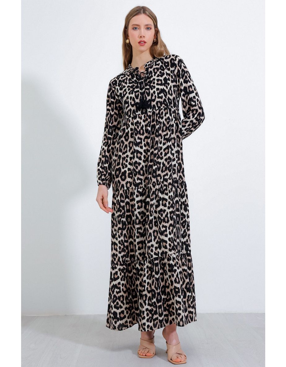 Women's Ecru Black Collar Lace-up Viscose Neck Hijab Dress