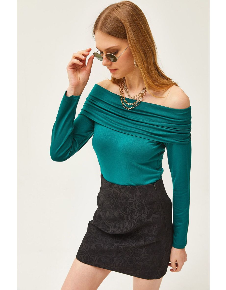 Women's Emerald Green Madonna Collar Knitted Viscose top - 4