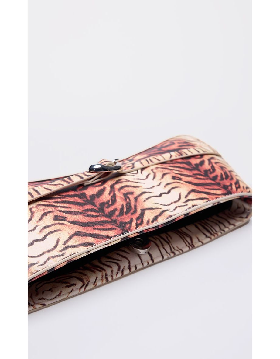 Tiger Print Pu Buckle Strap Baguette Shoulder Bag - 3