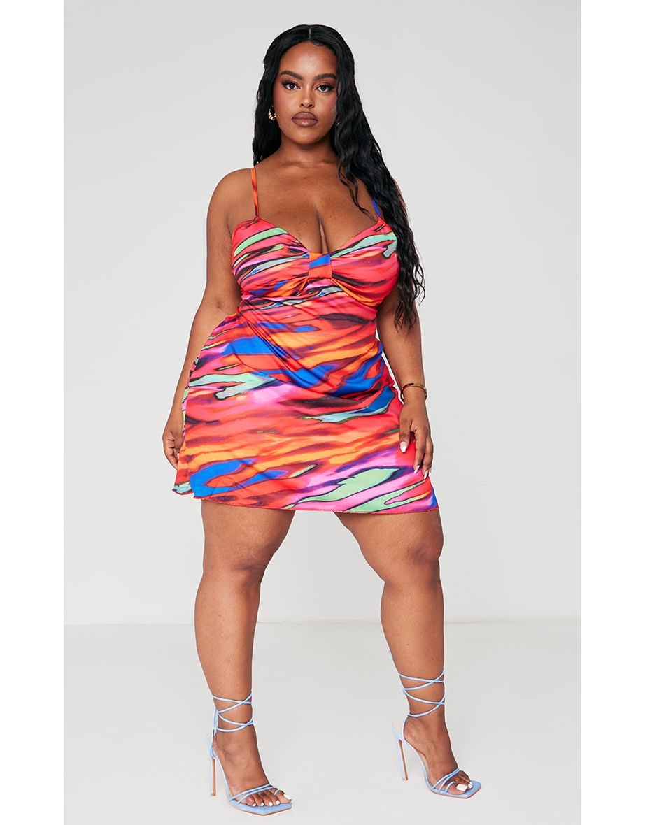 Buy Dresses Prettylittlething in Bahrain VogaCloset