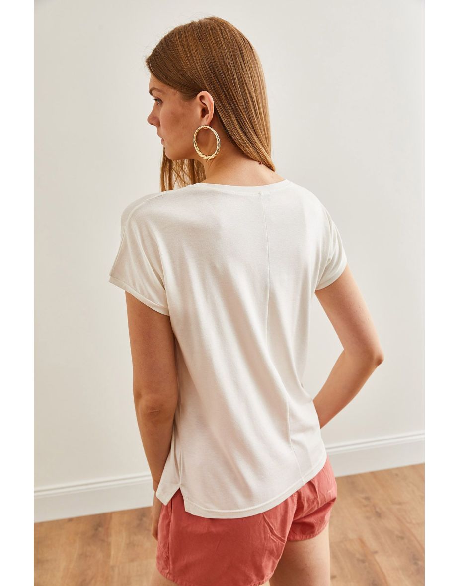 Women's Ecru V-Neck Bat Knitted Viscose T-Shirt - 4