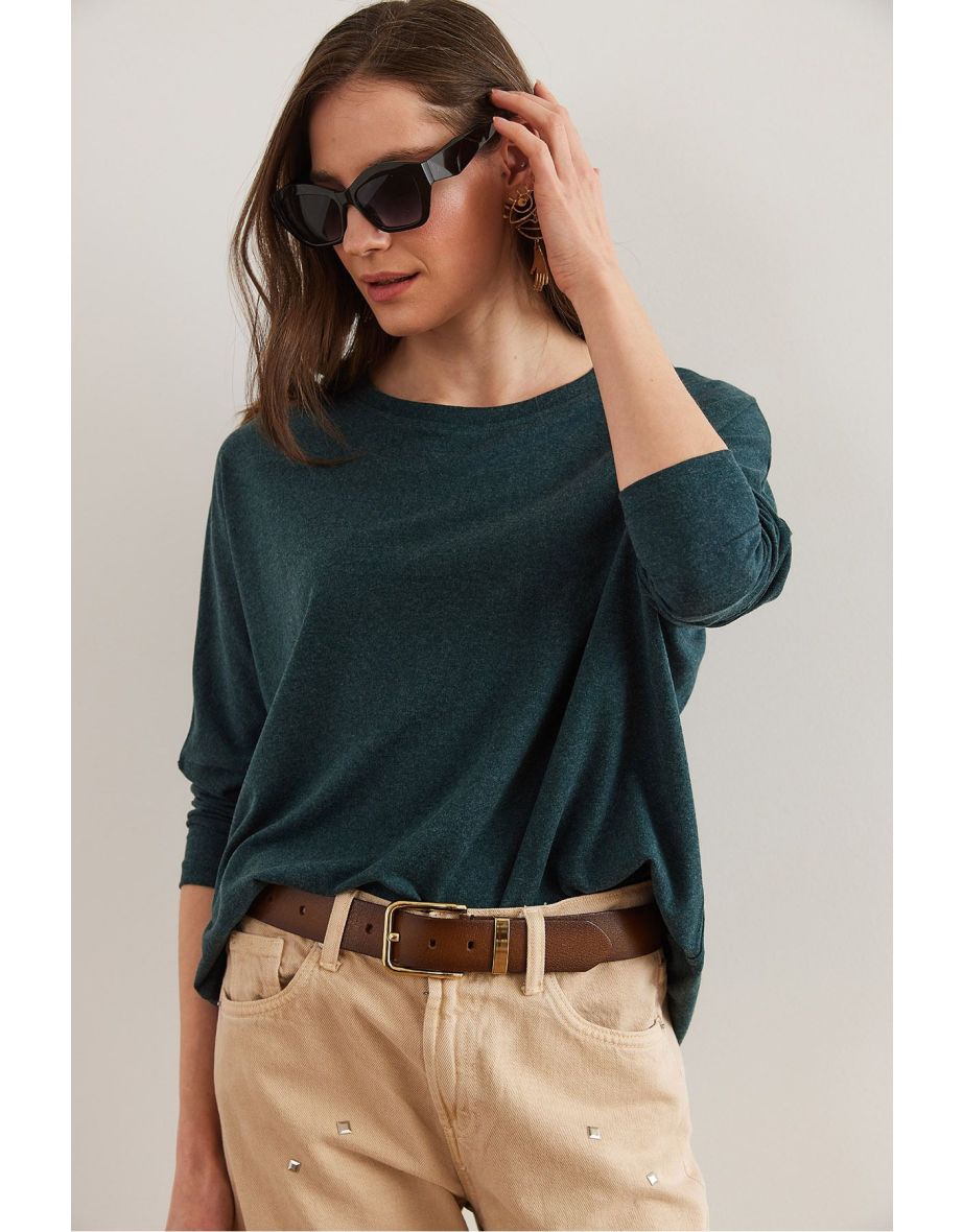 Women's Emerald Green Crew Neck Batwing Wool Viscose Blouse - 4
