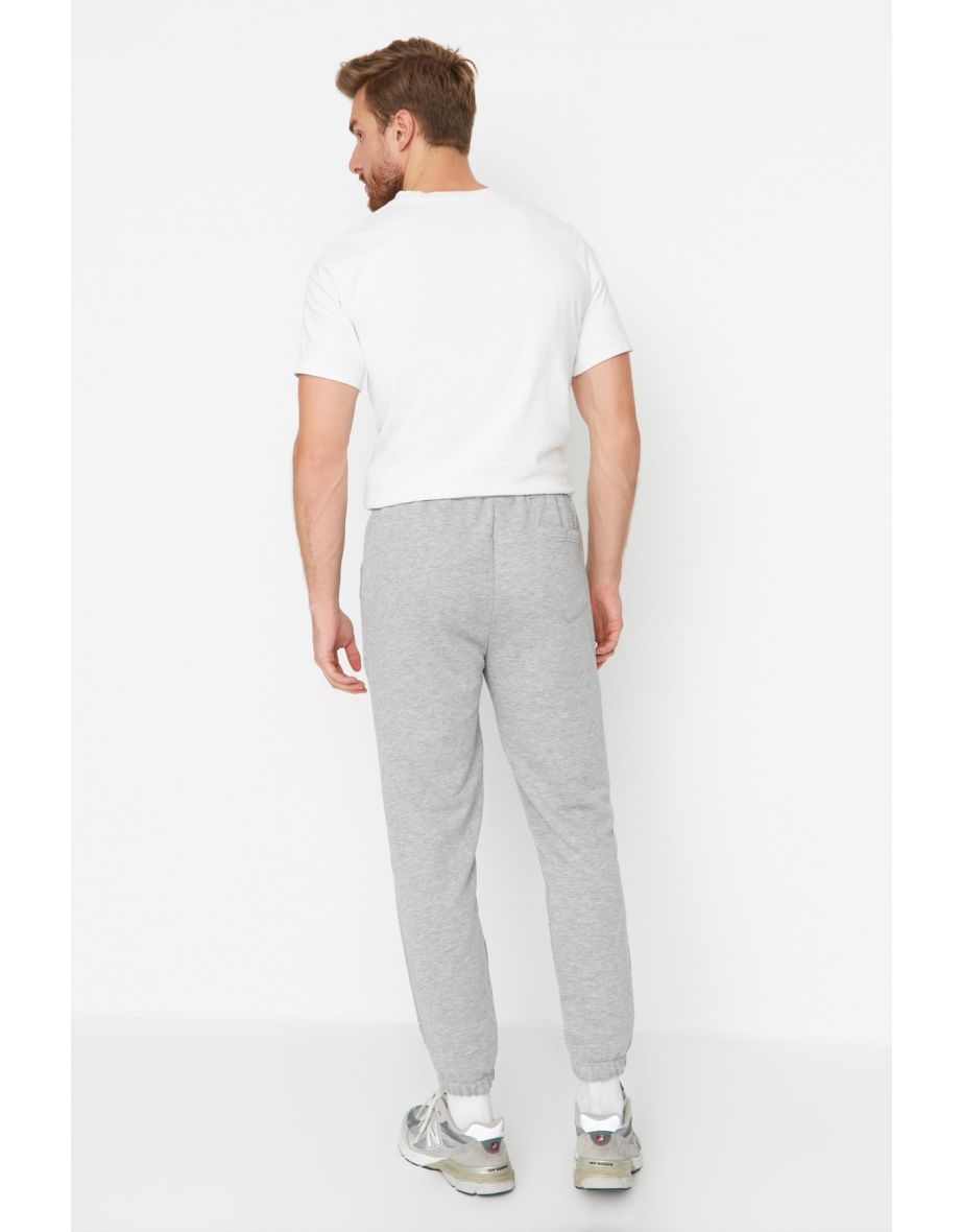 Not So Basic Grey Sweatpants.   Kuwait / Saudi Arabia Online  Shopping Store موقع ثوبي للملابس و الاكسسوارات في الكويت والسعودية