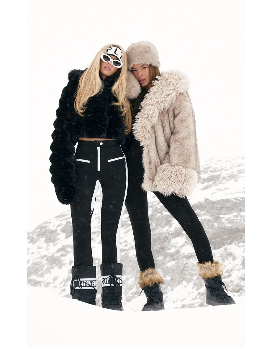 PRETTYLITTLETHING SKI Black Contrast Panel Fit And Flare Scuba Trousers