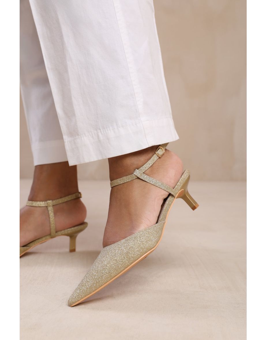 MALTA LOW KITTEN HEELS WITH POINTED TOE AND ANKLE STRAP IN GOLD FINE GLITTER - 3
