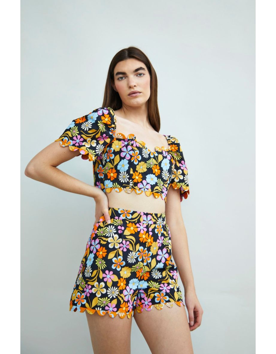 Glamorous Collection Scalloped Edge Crop Top