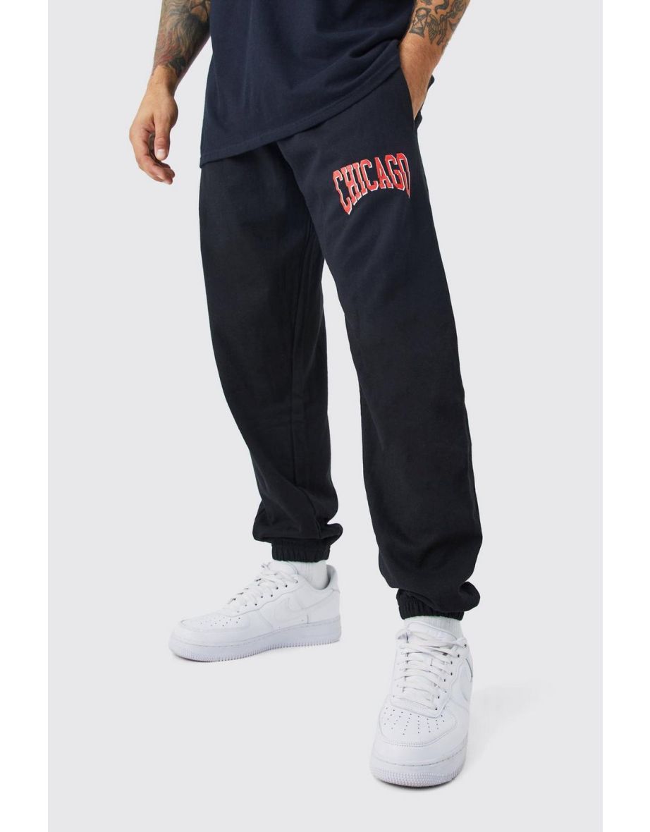 Oversized Chicago Varsity Jogger - black