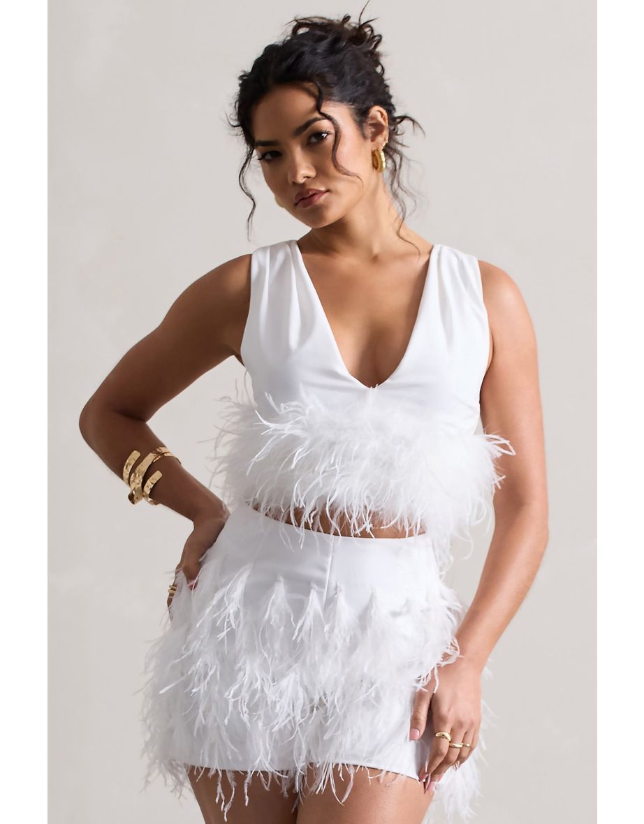 Main Stage | White Plunge-Neck Crop Top With Feather Trim - 4