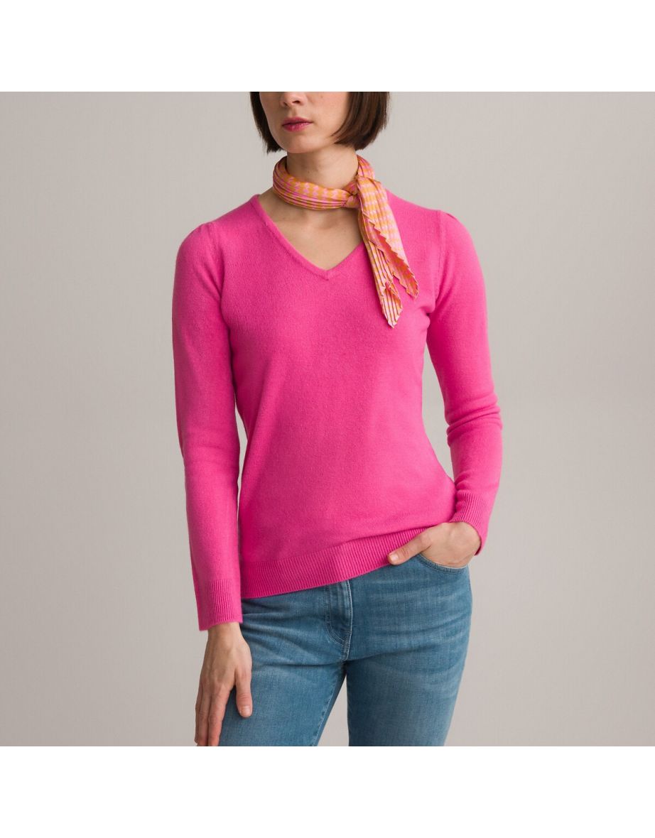 V-Neck Jumper/Sweater in Fine, Soft Knit