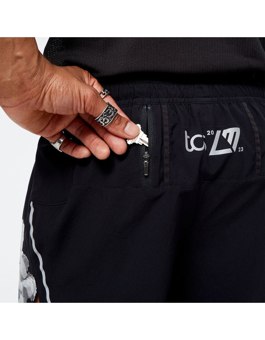 Men's New Balance London Edition Printed Impact Run 5 Inch Shorts in Black - 3