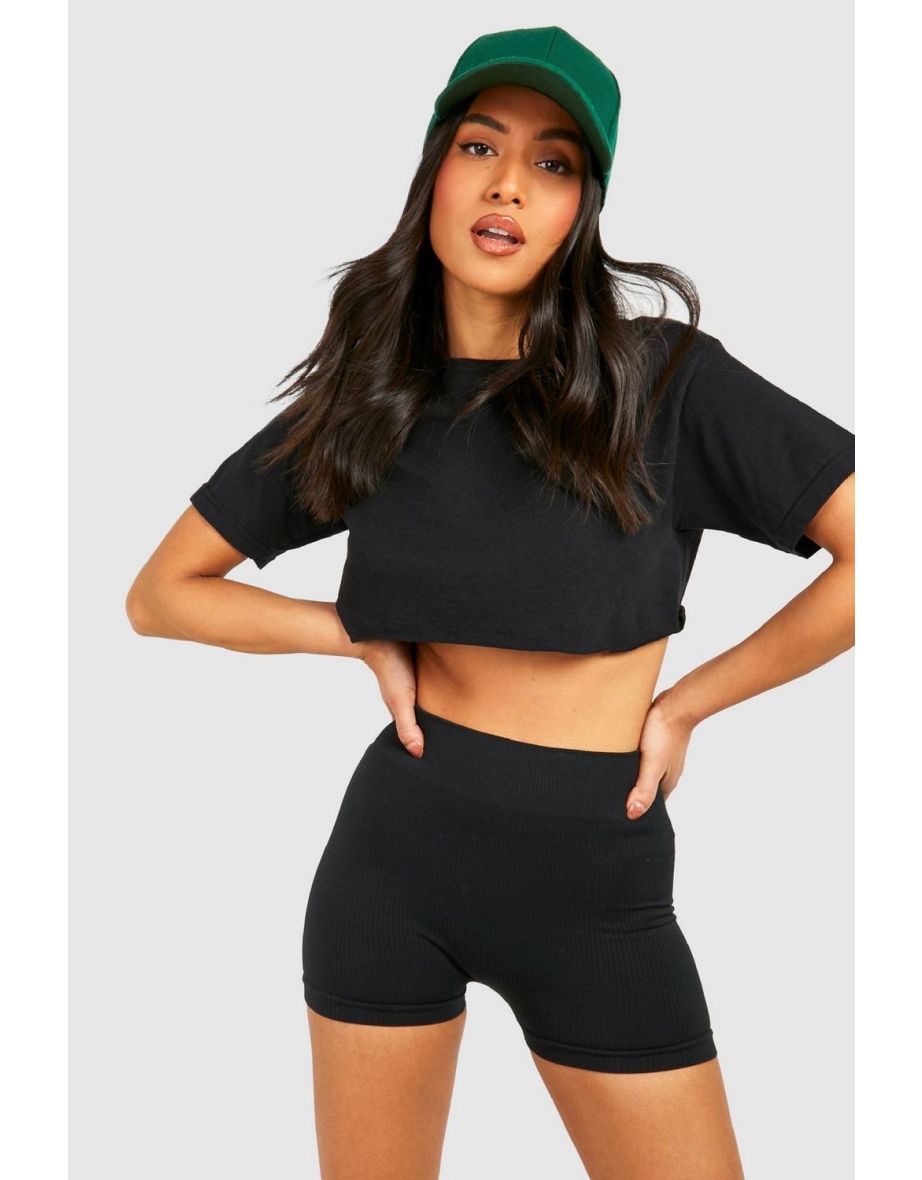 Petite Seamless Booty Short - black