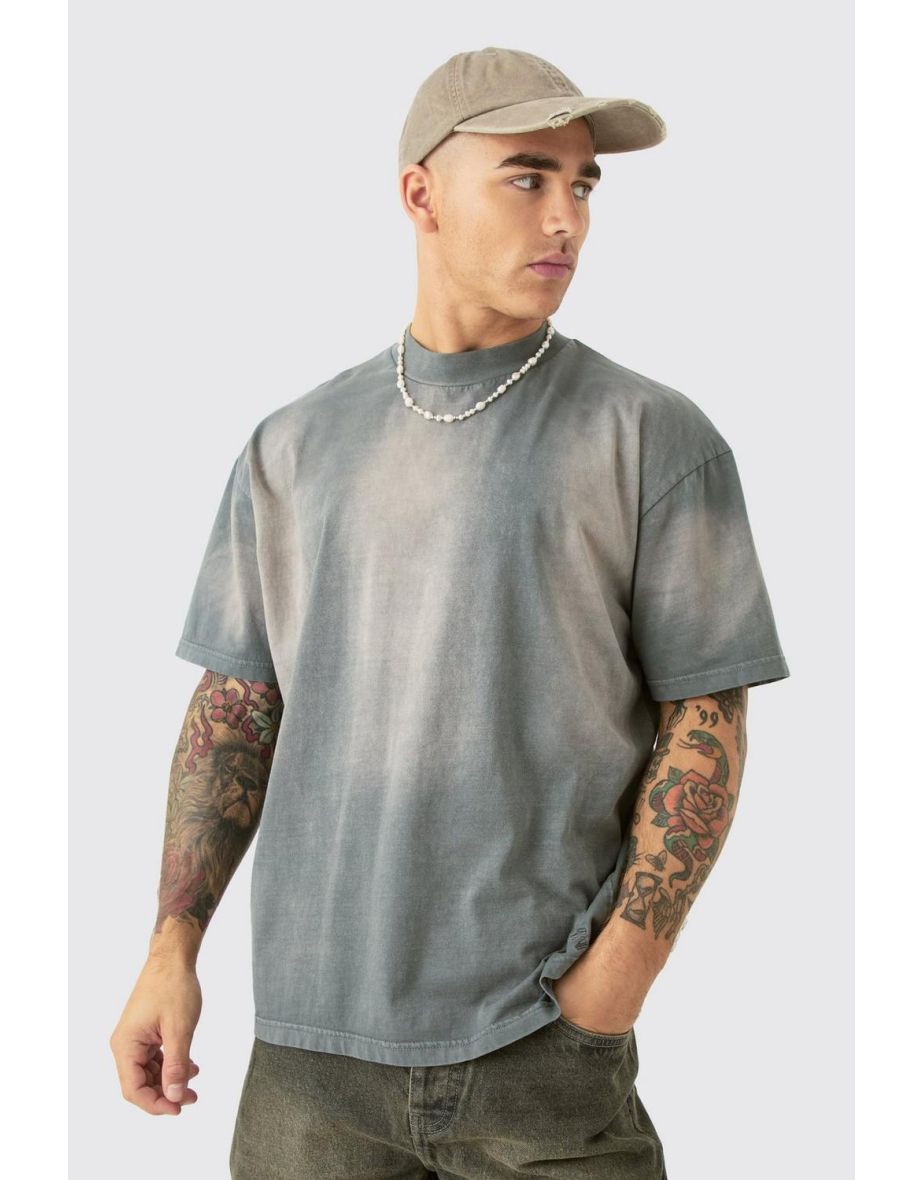 Man Oversized Extended Neck Sun Bleach T-shirt - grey