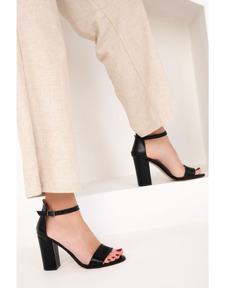 High Heels - Black - Block