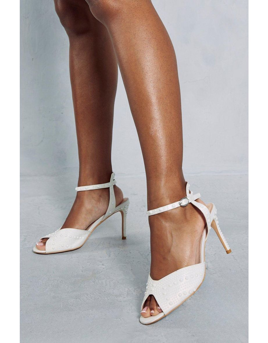 Shop Premium Pearl Embellished Mid Heels Online in Bahrain VogaCloset