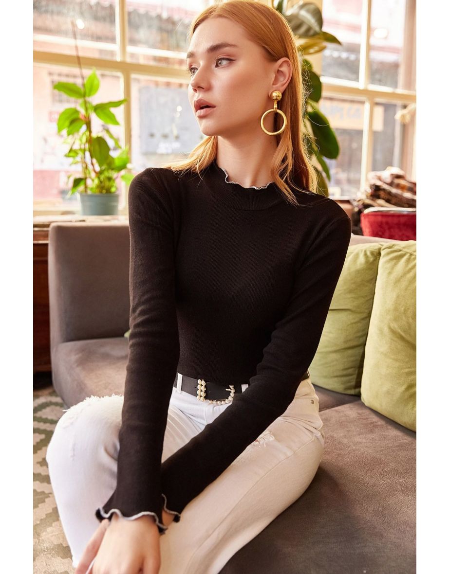 Women's Black Collar And Sleeve Detailed Camisole Blouse
