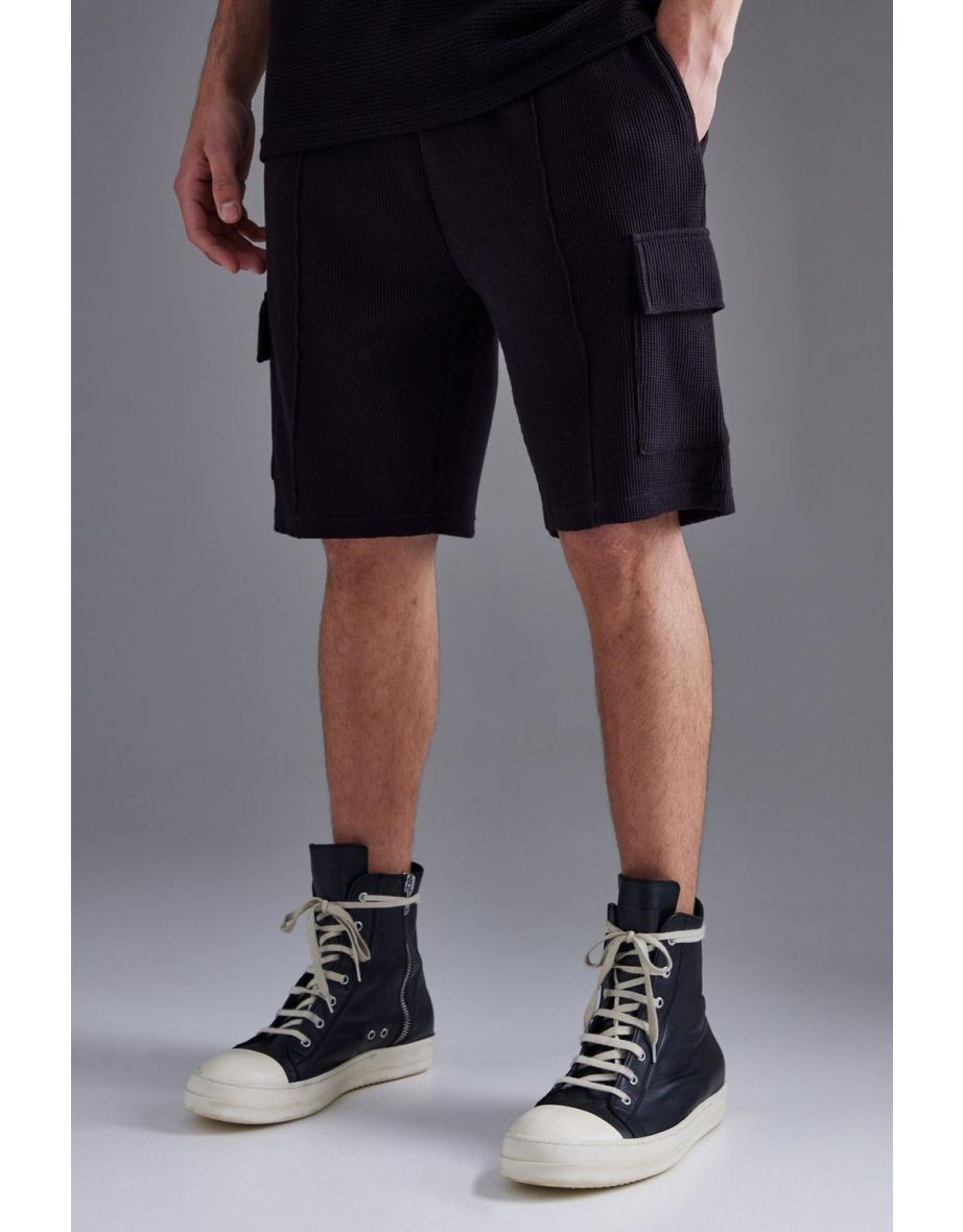 Slim Fit Mid Length Cargo Waffle Short - black