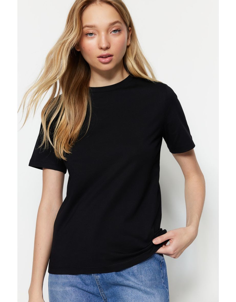 T-Shirt - Black - Regular fit