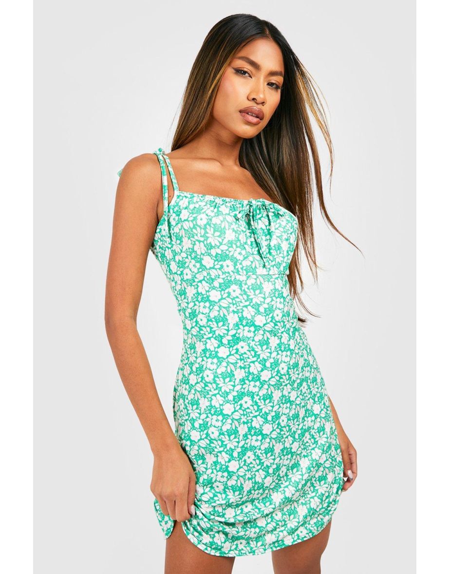 Buy Dresses Boohoo in Qatar VogaCloset