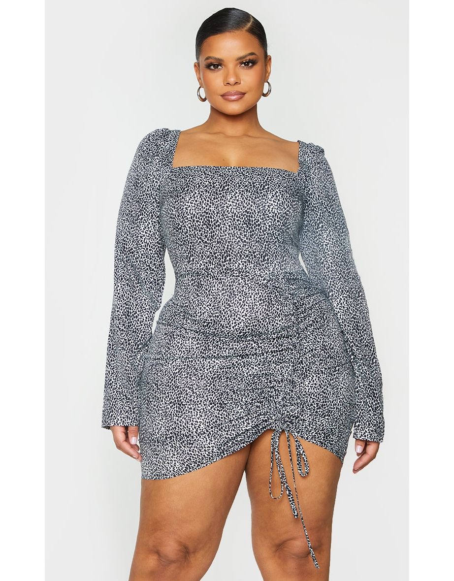 Buy Dresses Prettylittlething in Bahrain VogaCloset