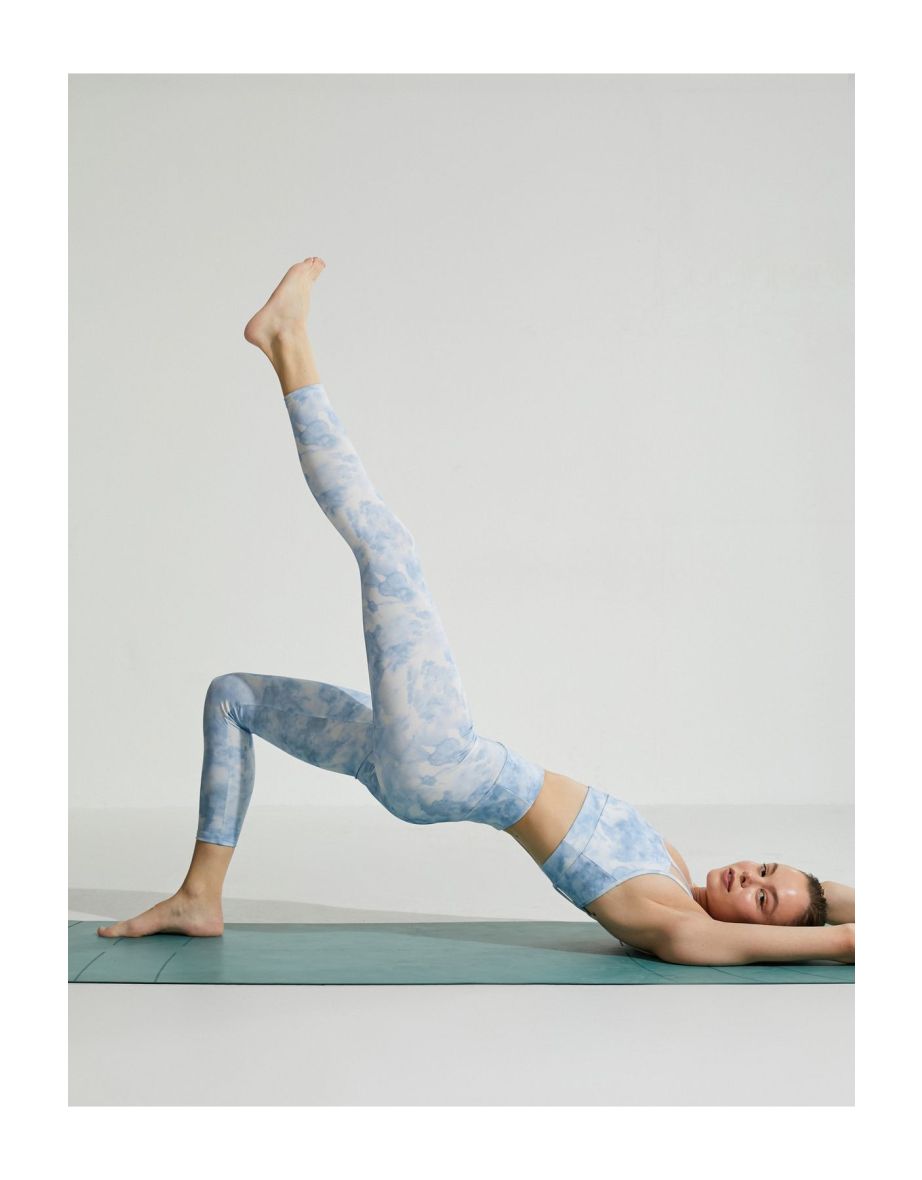 Patterned exercise leggings top