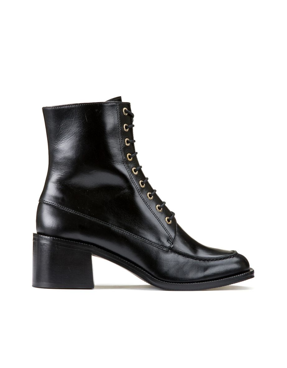 Lace up boots size 4 shop