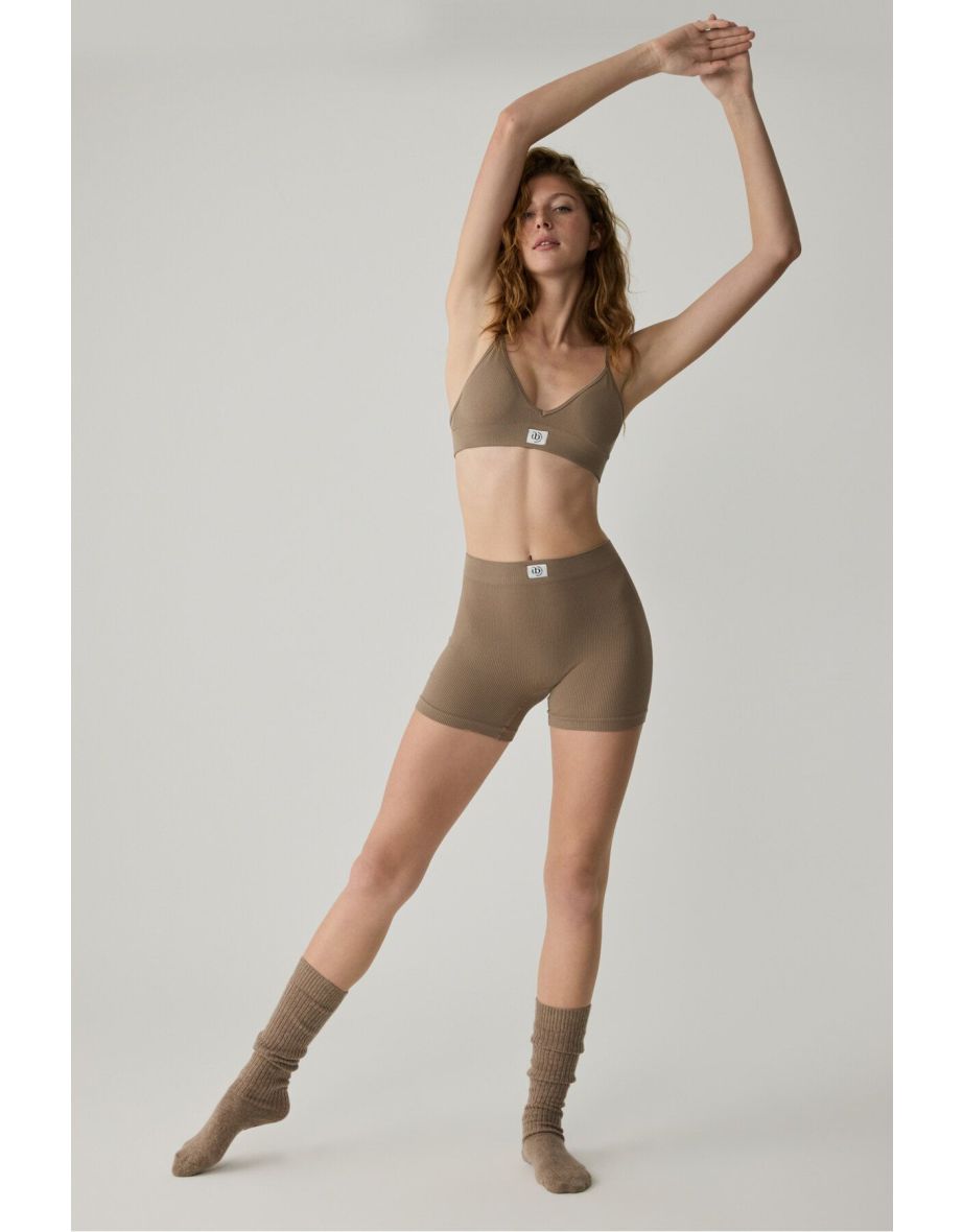 PAREDES Urban Beat Women Seamless Soft Breathable Flexible Bra-Shorts Mink Bottom-Top Set
