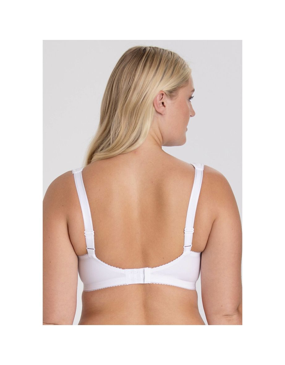 Smoothly Moulded Bra - 2