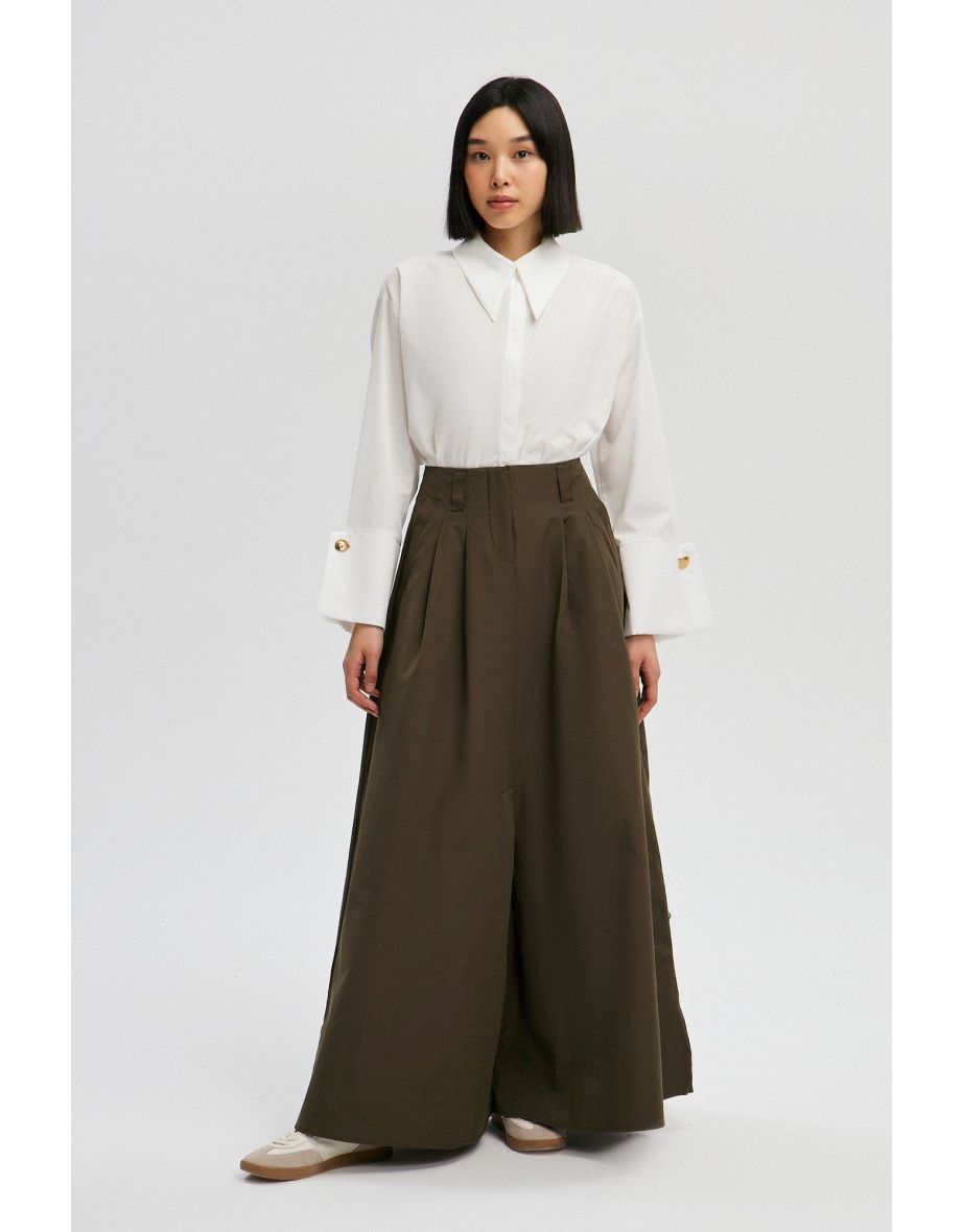 A LINE SKIRT WITH DARTS