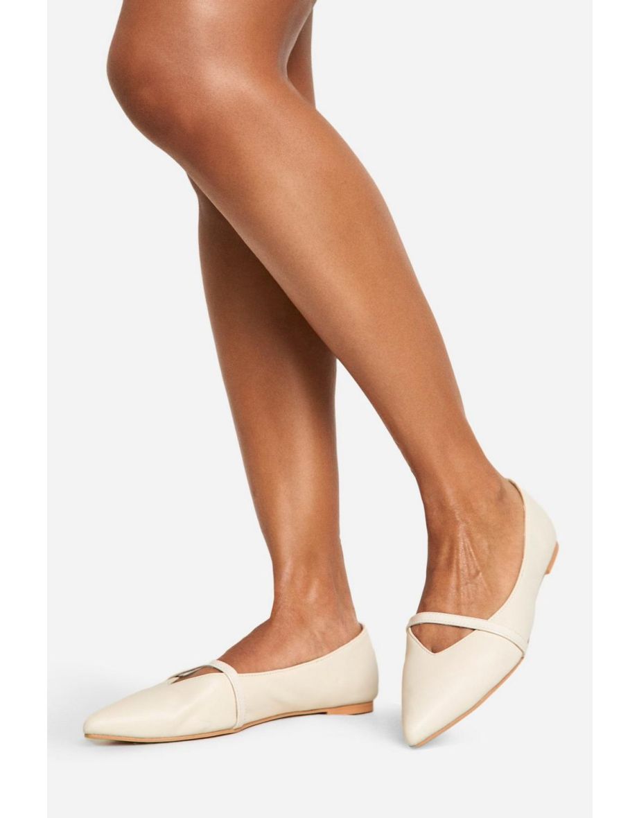 Contrast Detail Pointed Flats - nude