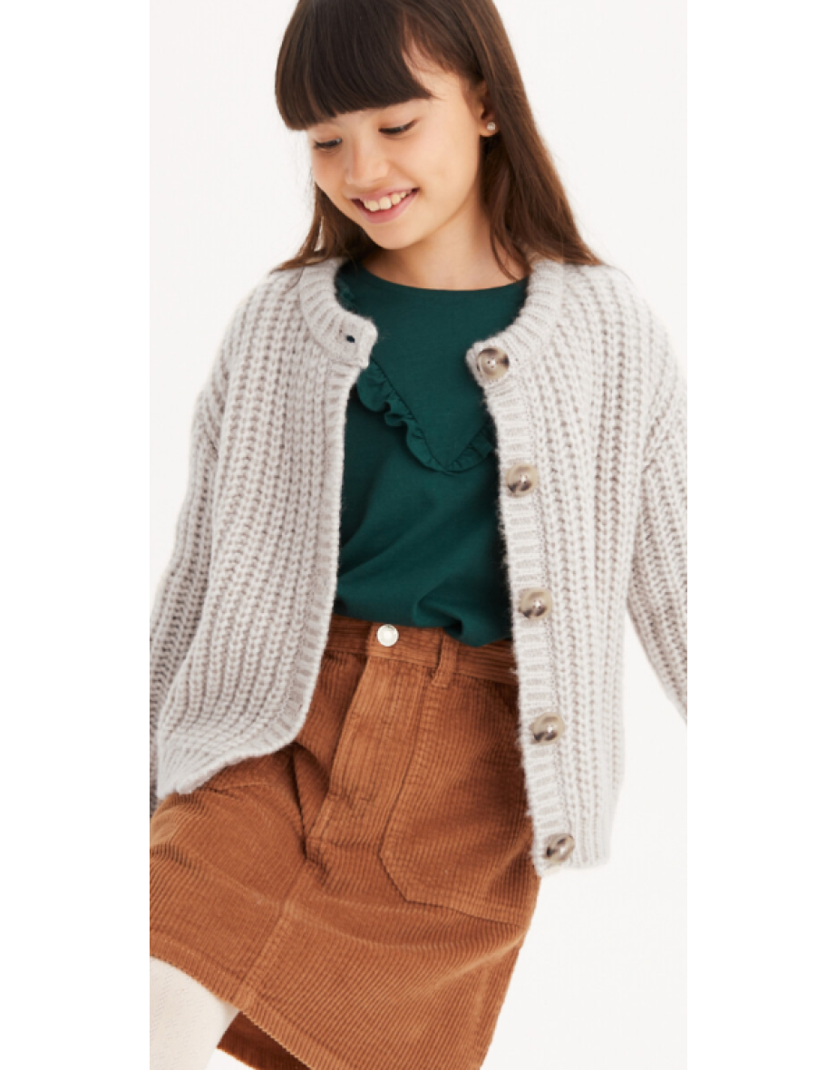 Chunky Knit Buttoned Cardigan with Crew Neck