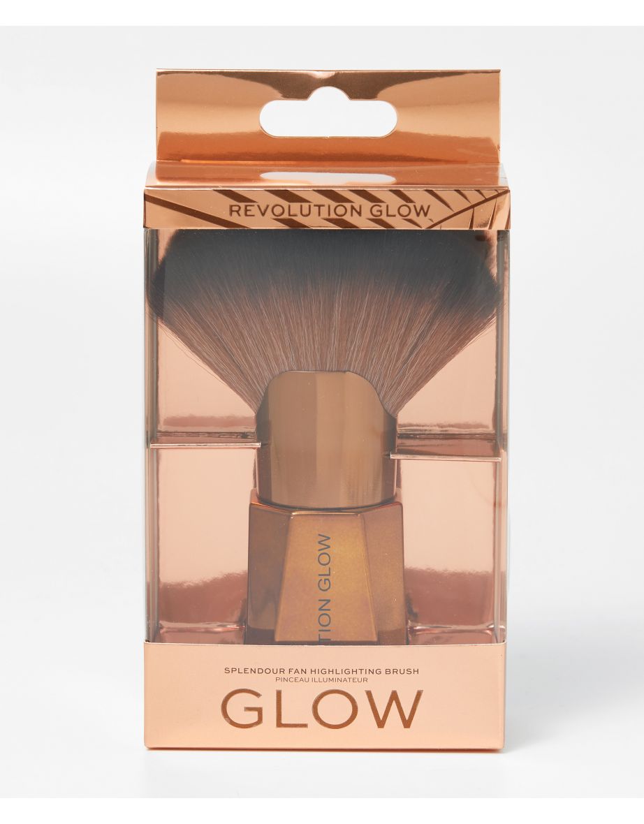 Glow Splendour Fan Highlighting Brush - 2