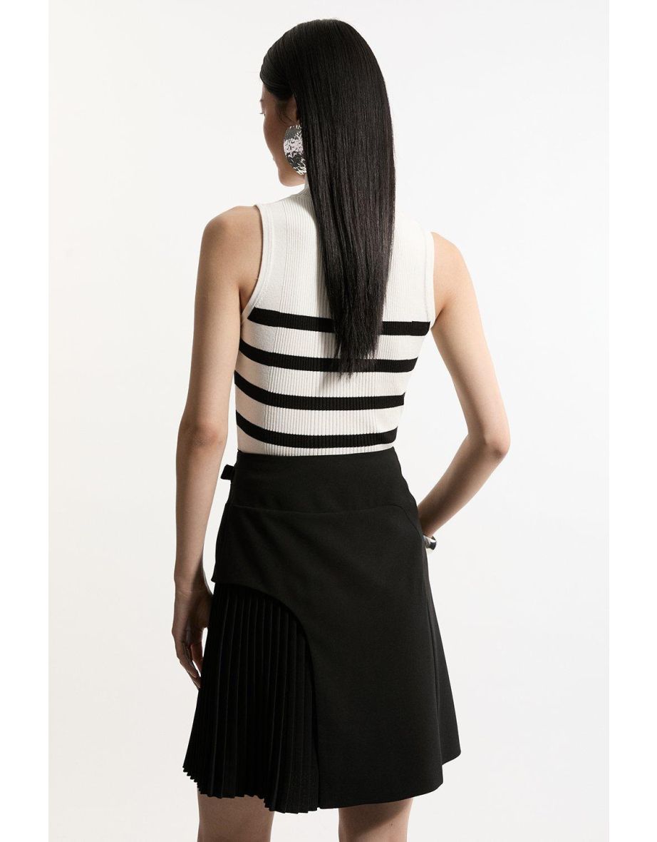 Buckle Detail Pleated Mini Skirt - 5
