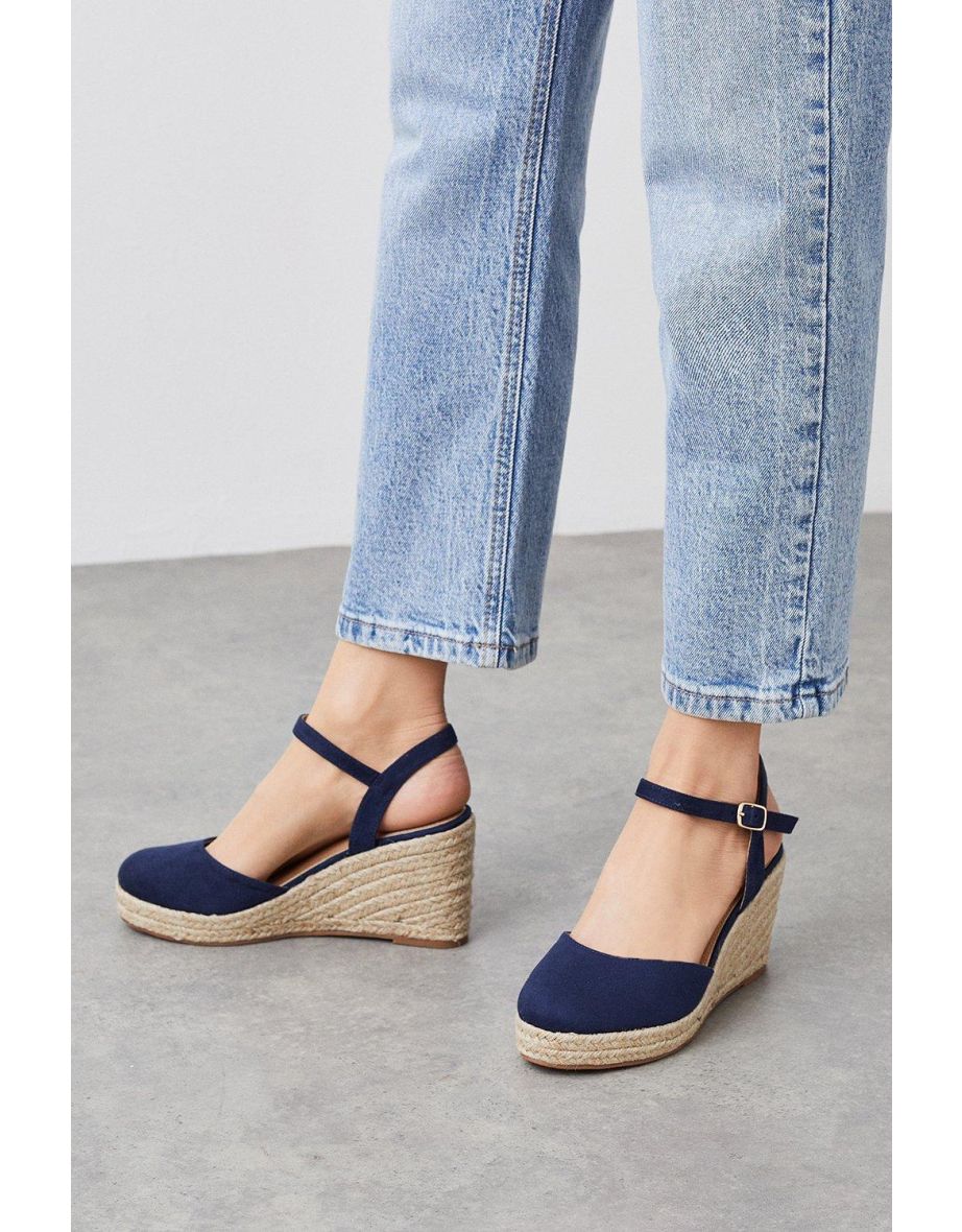 Rumor Closed Toe Wedges