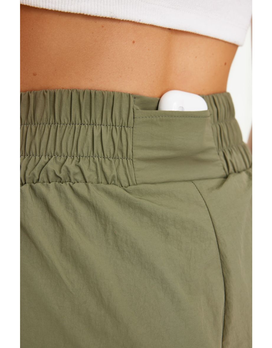 Khaki Waist Pocket Detailed Parachute Fabric Sports Shorts - 6
