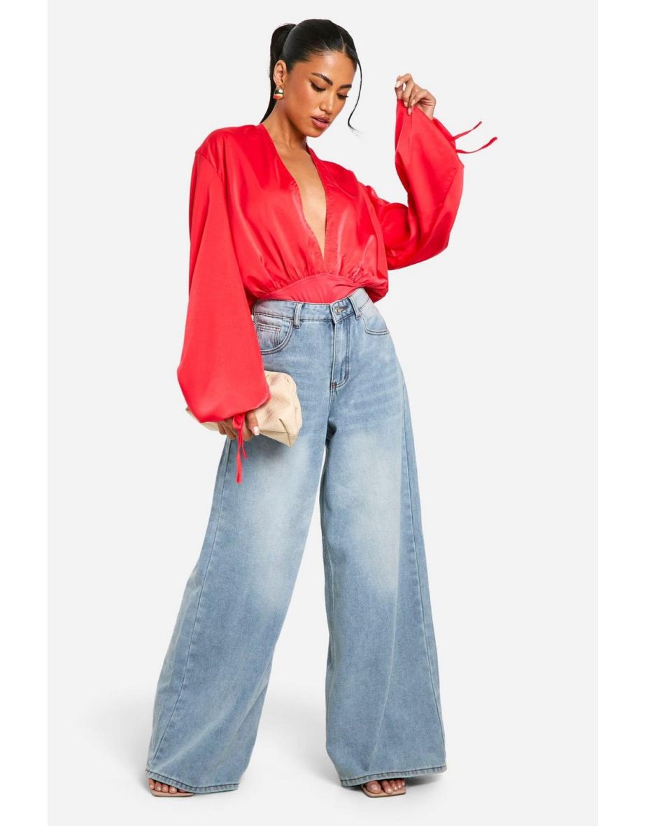 Balloon Sleeve Plunge Bodysuit - red