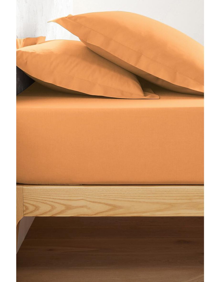 Scenario Plain Polycotton Fitted Sheet