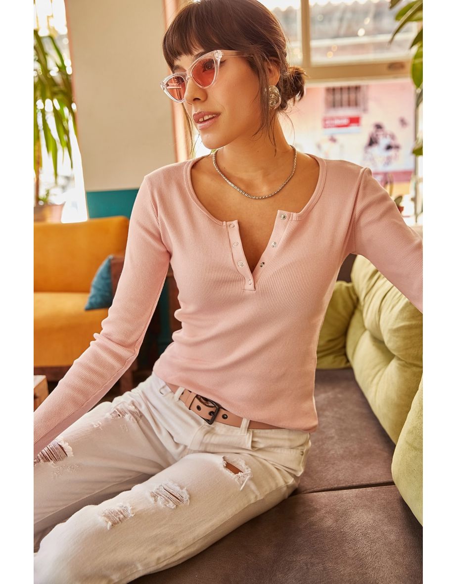 Blouse - Pink - Fitted - 3