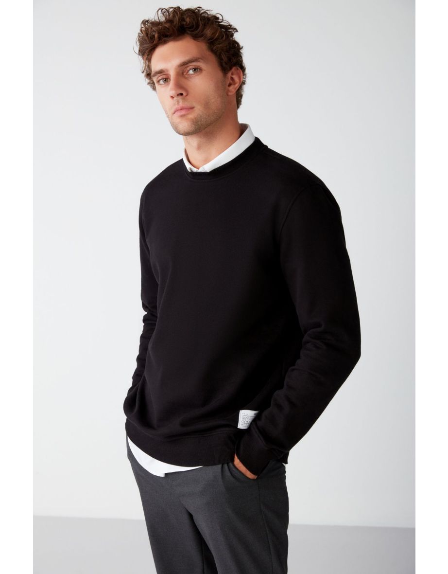 Sweatshirt - Black - Relaxed fit