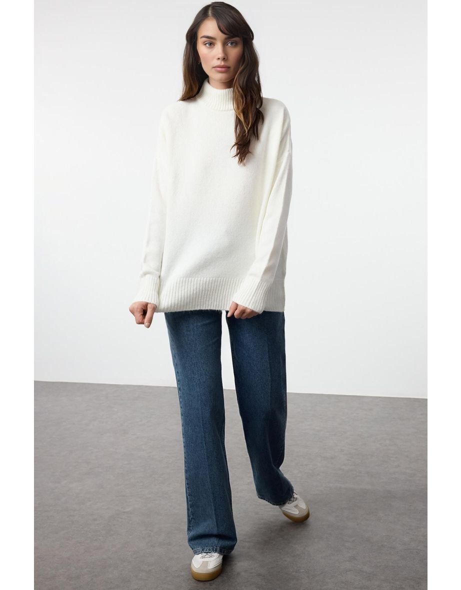 Ecru Wide Pattern Soft Textured Stand Collar Knitwear Sweater