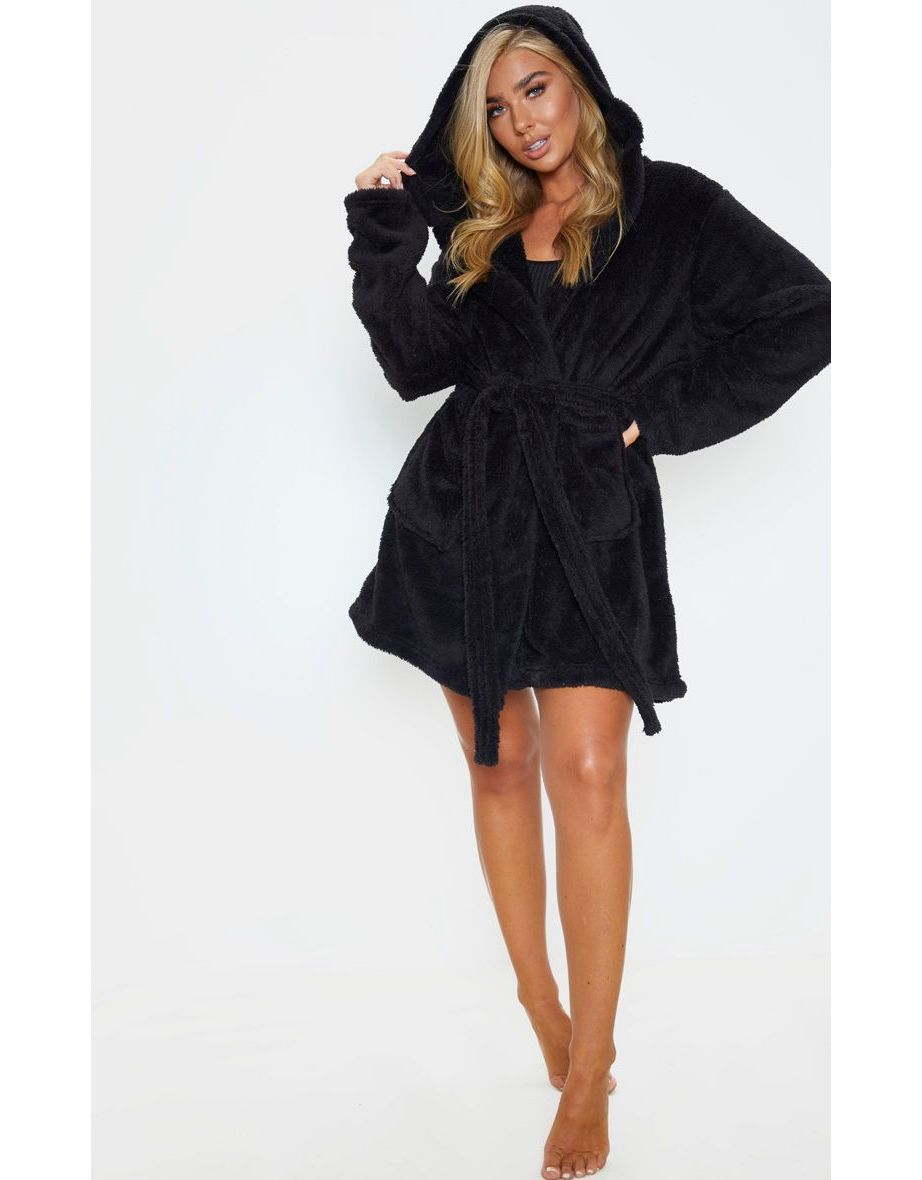 Details more than 60 black fluffy dressing gown best