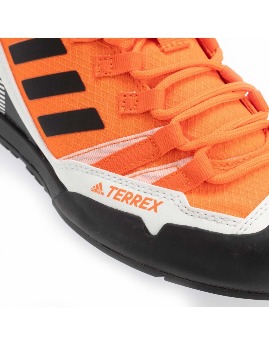 Men's adidas Terrex Swift Solo 2 Trainers in Orange - 4