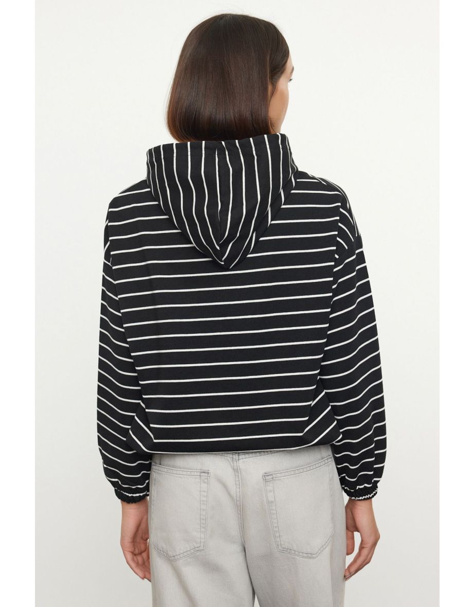 Black Striped Thin Fabric Hooded Knitted Sweatshirt - 4