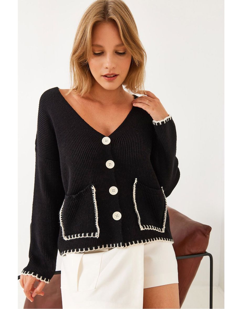 Women's Shepherd Stitch Detail Large Pocket Four Button Long Sleeve Knitwear Cardigan