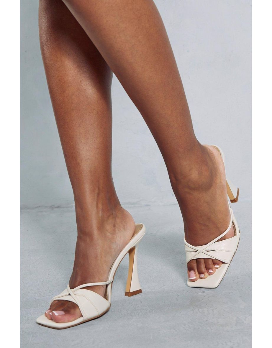 Strappy square heels top