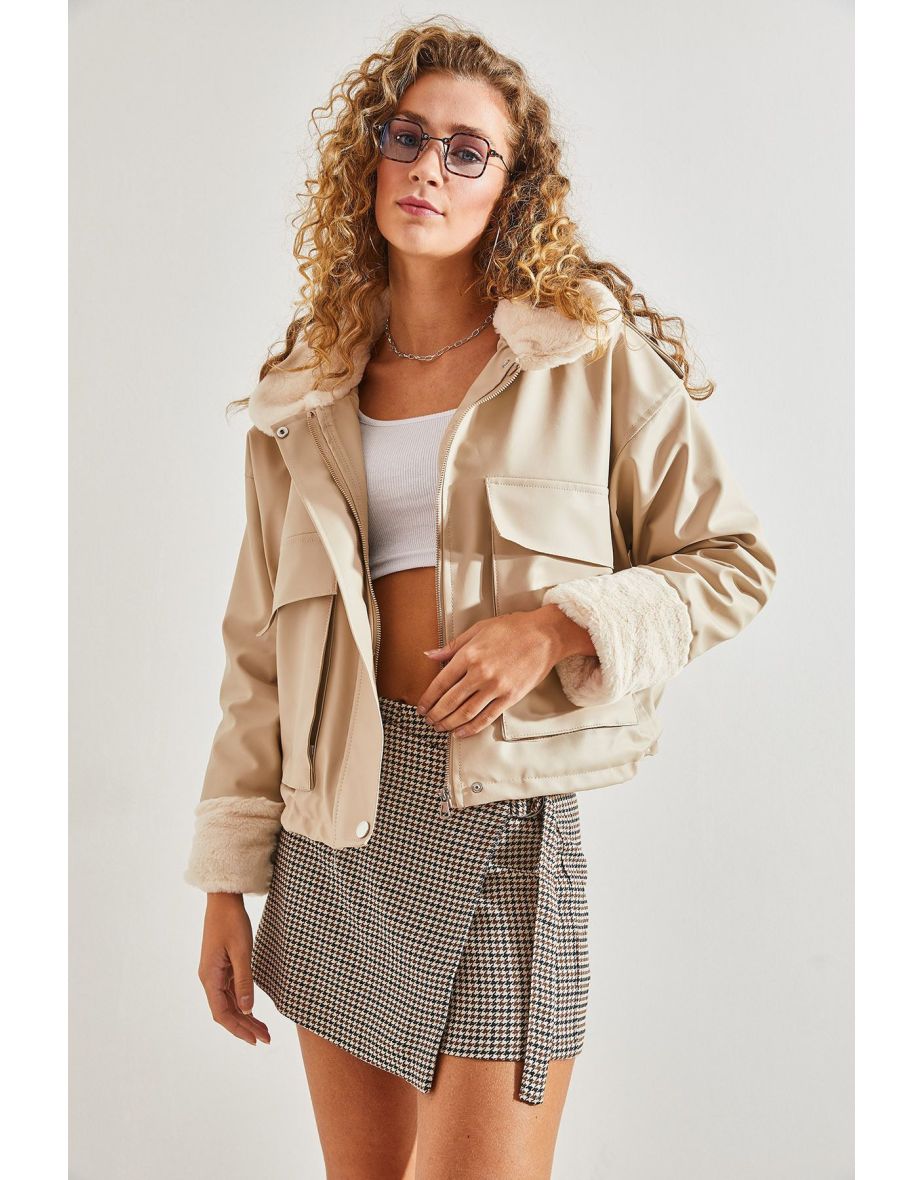 Women's Bellows Pocket Leather Jacket - 4