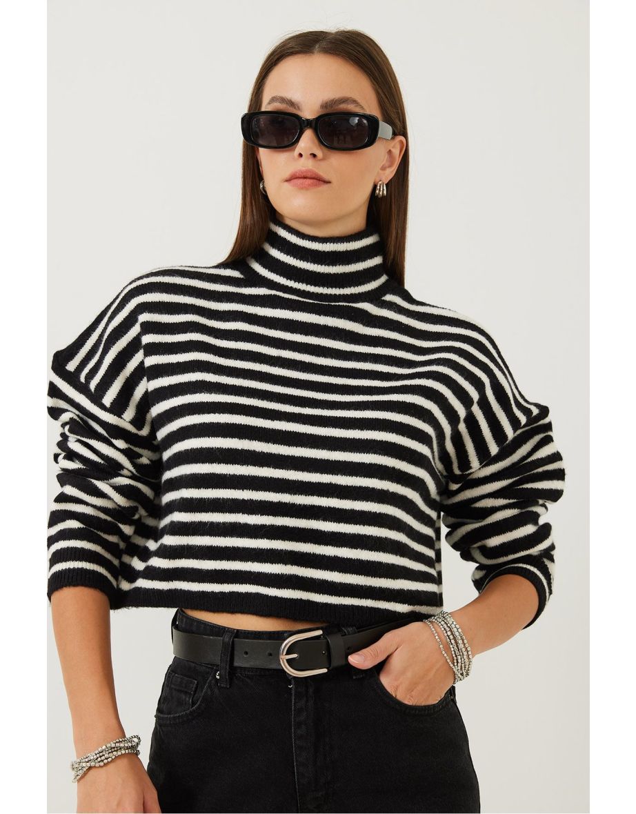 Women's Striped Half Turtleneck Crop Knitwear Sweater - 6